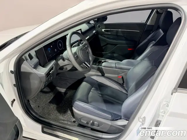 Hyundai Sonata 2024 1.6 автомат (гидро), миниатюра 4