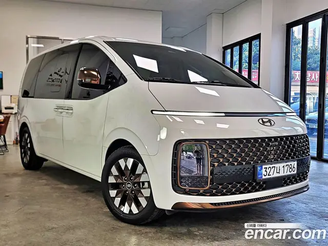 Hyundai Staria, 2022, 48 000 км