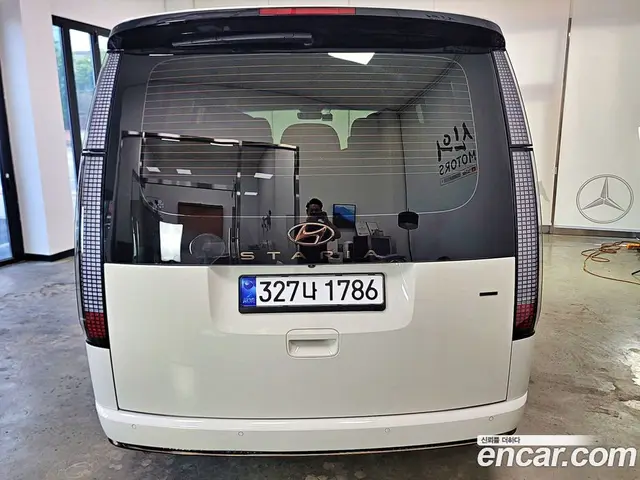Hyundai Staria 2022 2.2 автомат (гидро), миниатюра 4