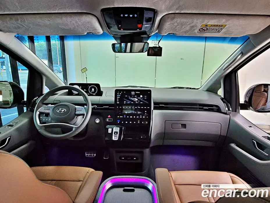 Hyundai Staria 2022 2.2 автомат (гидро), фото 6