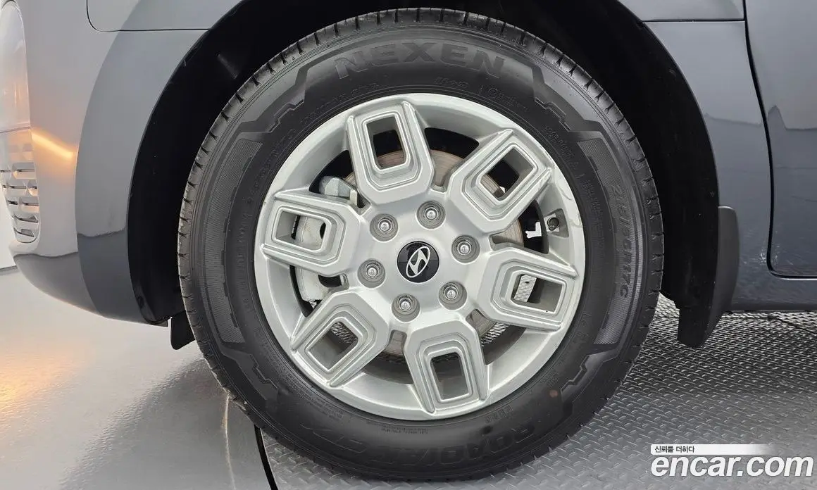 Hyundai Staria 2024 1.6 автомат (гидро), фото 5