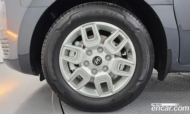 Hyundai Staria 2024 1.6 автомат (гидро), миниатюра 5