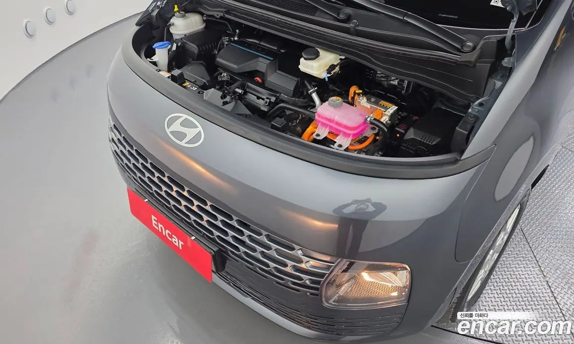 Hyundai Staria 2024 1.6 автомат (гидро), фото 6
