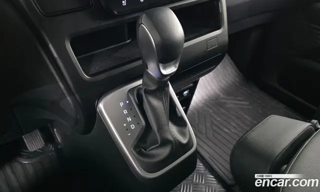 Hyundai Staria 2024 1.6 автомат (гидро), миниатюра 9