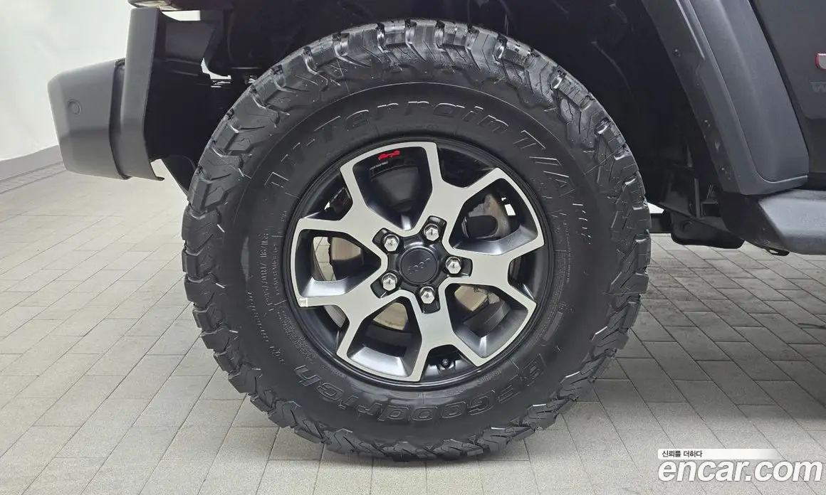 Jeep Wrangler 2020 2.0 автомат (гидро), фото 5 Jeep Wrangler 2020 2.0 автомат (гидро), фото 5