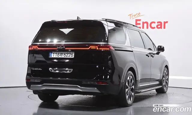 Kia Carnival 2022 2.2 автомат (гидро), миниатюра 2