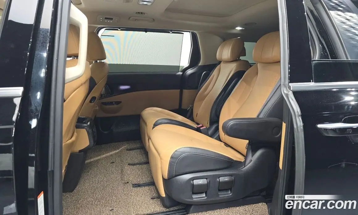 Kia Carnival 2022 2.2 автомат (гидро), фото 12