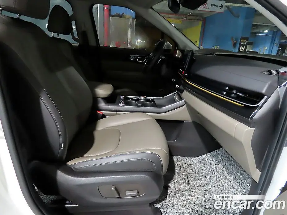 Kia Carnival 2025 3.5 автомат (гидро), фото 11 Kia Carnival 2025 3.5 автомат (гидро), фото 11