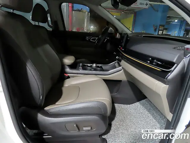 Kia Carnival 2025 3.5 автомат (гидро), миниатюра 11 Kia Carnival 2025 3.5 автомат (гидро), миниатюра 11