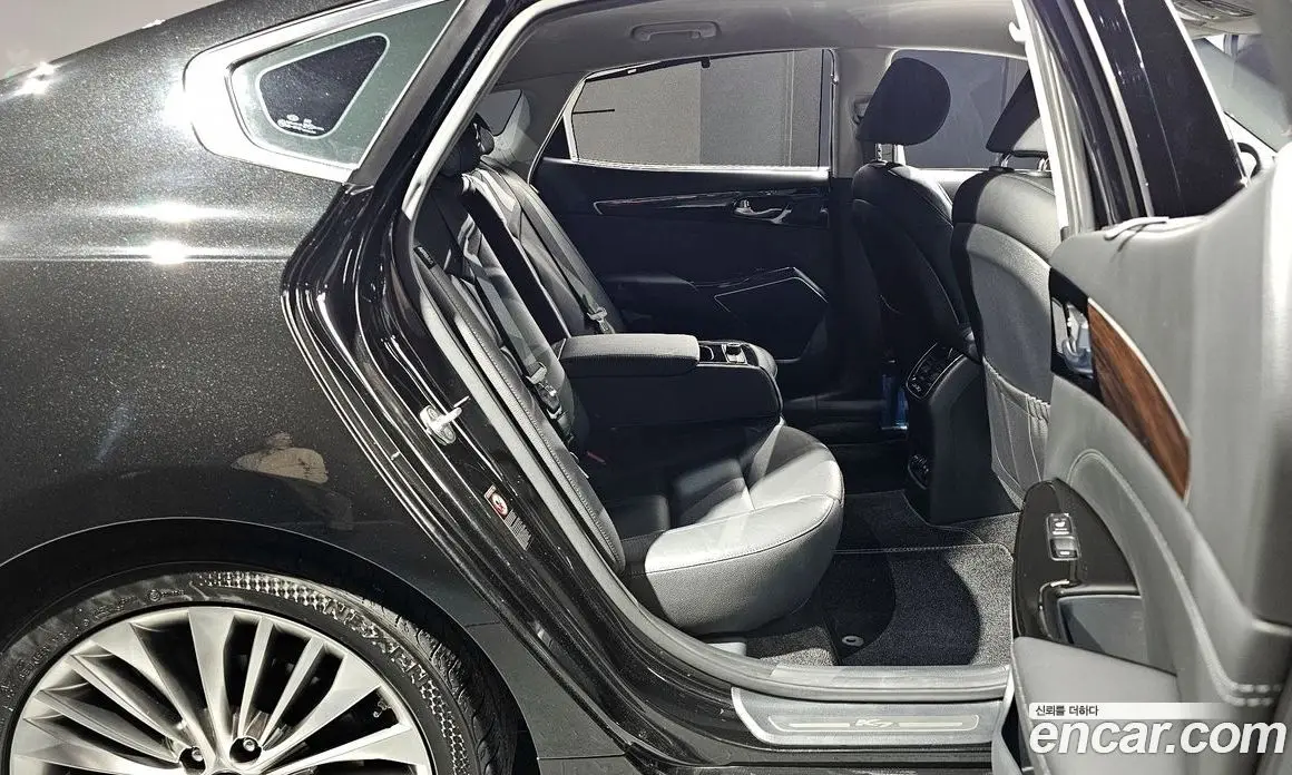 Kia K7 2019 2.4 автомат (гидро), фото 12 Kia K7 2019 2.4 автомат (гидро), фото 12