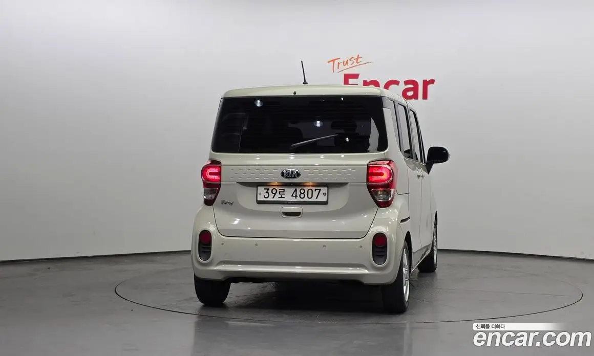 Kia Ray 2018 1.0 автомат (гидро), фото 4 Kia Ray 2018 1.0 автомат (гидро), фото 4