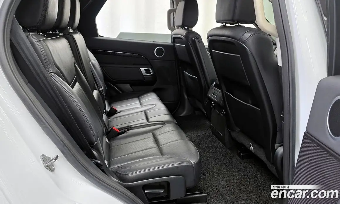 Land Rover Discovery 2019 2.0 автомат (гидро), фото 12 Land Rover Discovery 2019 2.0 автомат (гидро), фото 12