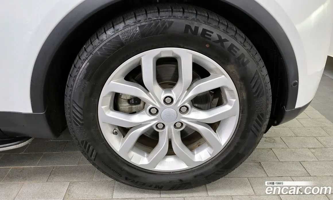 Land Rover Discovery 2019 2.0 автомат (гидро), фото 5 Land Rover Discovery 2019 2.0 автомат (гидро), фото 5