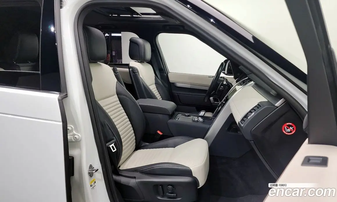 Land Rover Discovery 2022 3.0 автомат (гидро), фото 12 Land Rover Discovery 2022 3.0 автомат (гидро), фото 12