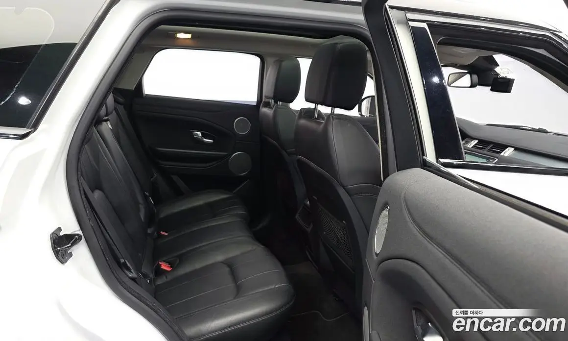 Land Rover Range Rover Evoque 2015 2.0 автомат (гидро), фото 12 Land Rover Range Rover Evoque 2015 2.0 автомат (гидро), фото 12