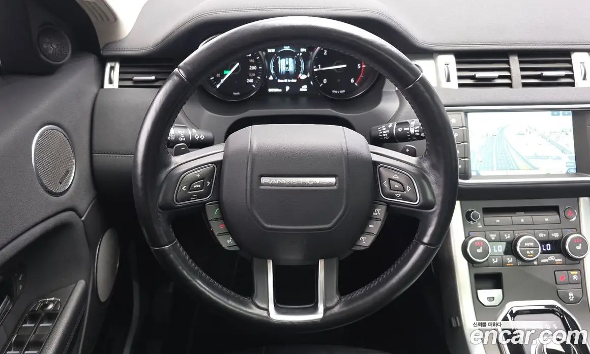 Land Rover Range Rover Evoque 2015 2.0 автомат (гидро), фото 13 Land Rover Range Rover Evoque 2015 2.0 автомат (гидро), фото 13