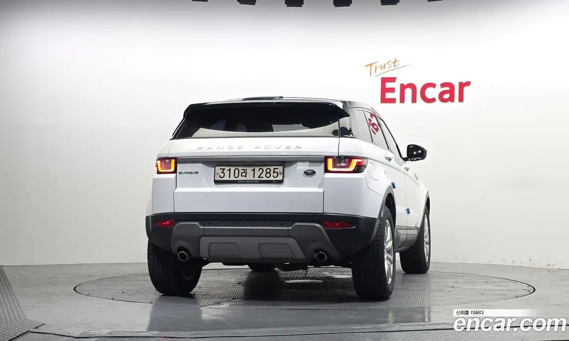 Land Rover Range Rover Evoque 2015 2.0 автомат (гидро), фото 4 Land Rover Range Rover Evoque 2015 2.0 автомат (гидро), фото 4