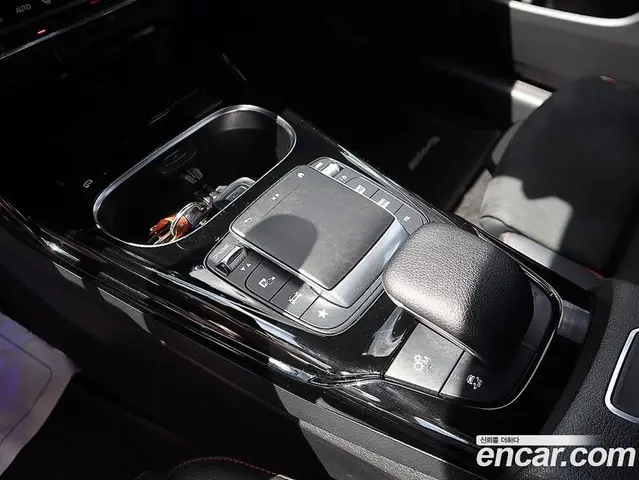 Mercedes-Benz CLA-Class 2020 2.0 автомат (гидро), миниатюра 12