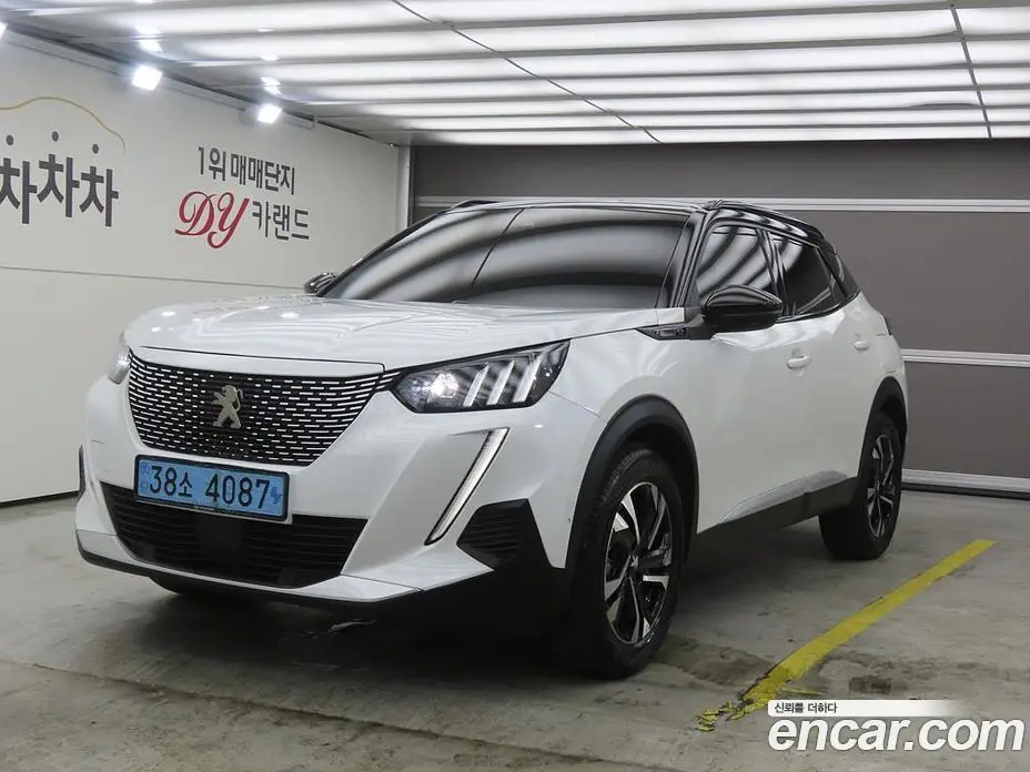 Peugeot 2008 2023 автомат (гидро), фото 1 Peugeot 2008 2023 автомат (гидро), фото 1