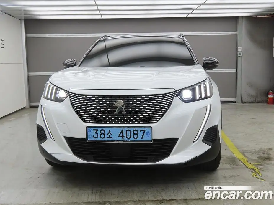 Peugeot 2008 2023 автомат (гидро), фото 2 Peugeot 2008 2023 автомат (гидро), фото 2