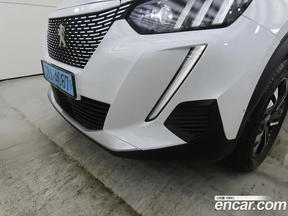 Peugeot 2008 2023 автомат (гидро), фото 15 Peugeot 2008 2023 автомат (гидро), фото 15