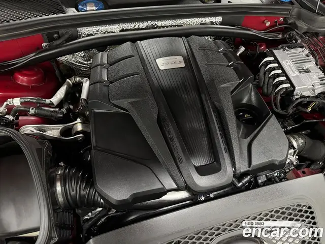 Porsche Macan 2023 2.9 автомат (гидро), миниатюра 7 Porsche Macan 2023 2.9 автомат (гидро), миниатюра 7