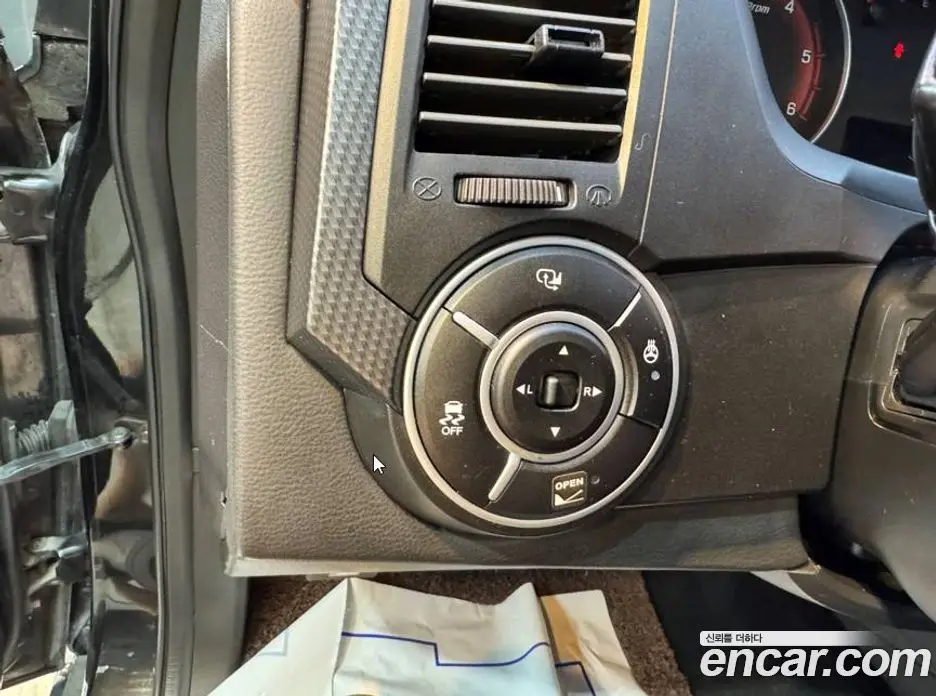 SsangYong Korando 2015 2.0 автомат (гидро), фото 8