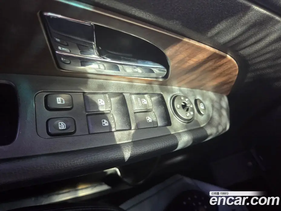 SsangYong Rexton 2015 2.0 автомат (гидро), фото 14