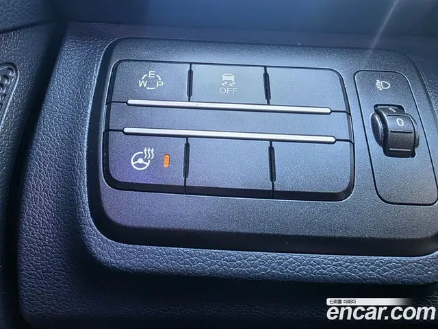 SsangYong TIBOLI 2015 1.6 автомат (гидро), миниатюра 11