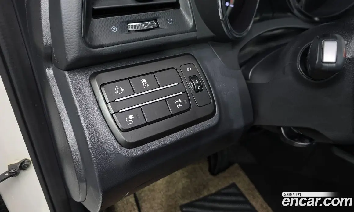 SsangYong TIBOLI 2018 1.6 автомат (гидро), фото 17