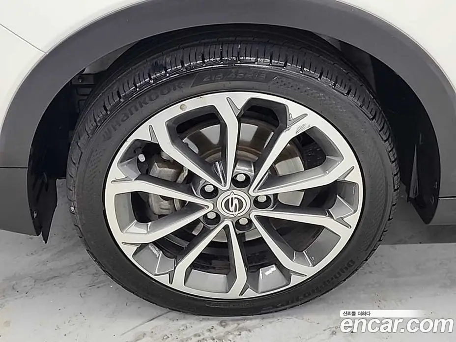 SsangYong TIBOLI 2018 1.6 автомат (гидро), фото 5