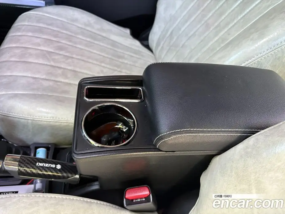 Suzuki Jimny 2024 1.4 механика, фото 14
