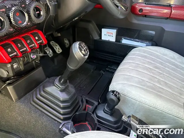 Suzuki Jimny 2024 1.4 механика, миниатюра 8