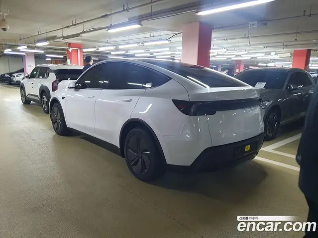 Tesla Model Y 2026 0.4 автомат (гидро), миниатюра 12