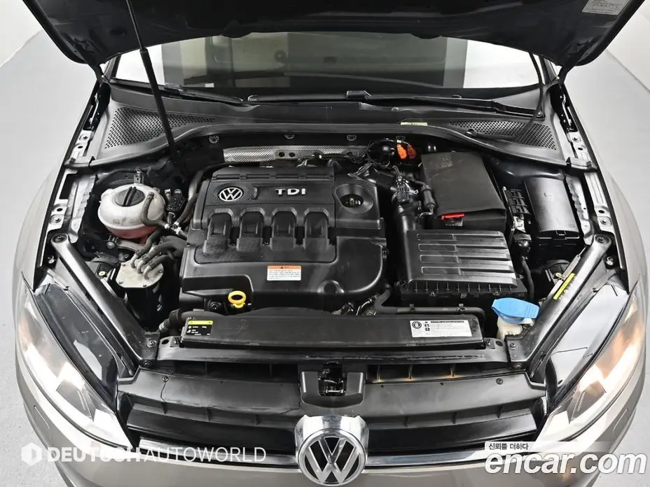 Volkswagen Golf 2013 1.6 автомат (гидро), фото 6