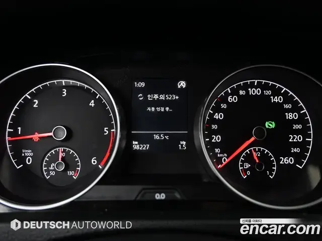 Volkswagen Golf 2013 1.6 автомат (гидро), миниатюра 8