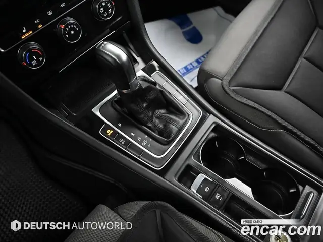Volkswagen Golf 2013 1.6 автомат (гидро), миниатюра 9