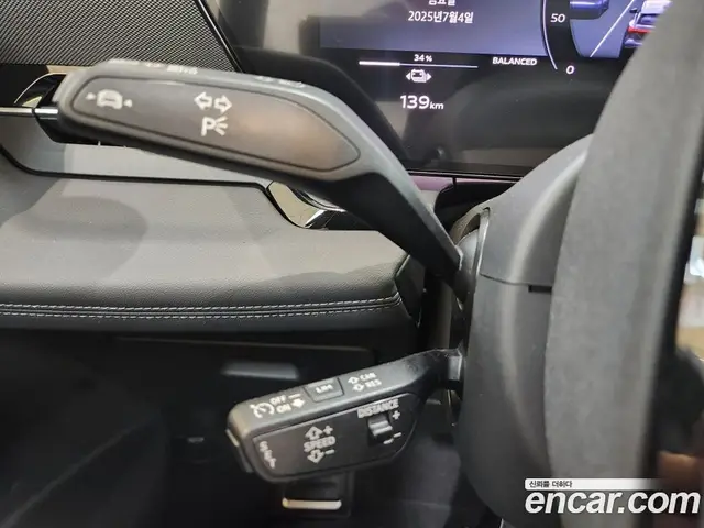 Audi Q6 e-tron 2025 0.2 автомат (гидро), миниатюра 12