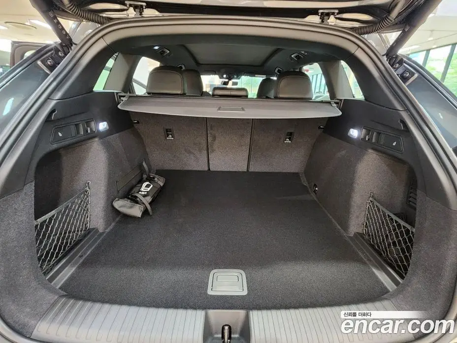 Audi Q6 e-tron 2025 0.2 автомат (гидро), фото 19 Audi Q6 e-tron 2025 0.2 автомат (гидро), фото 19