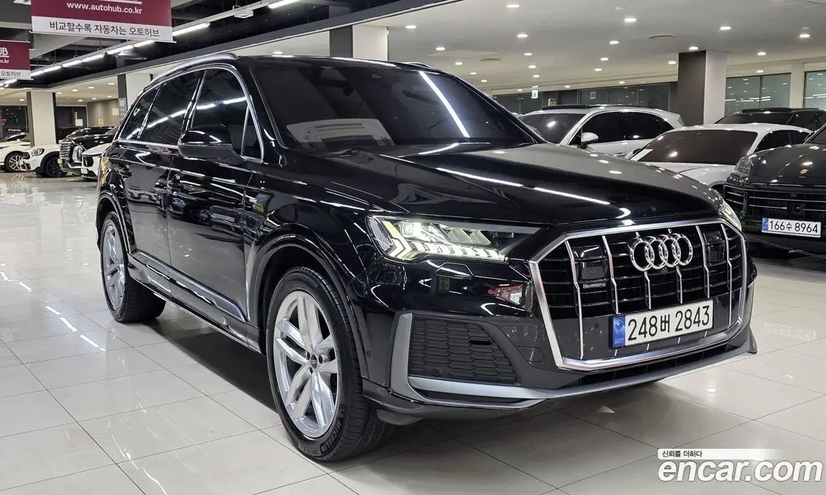 Audi Q7 2023 3.0 автомат (гидро), фото 4