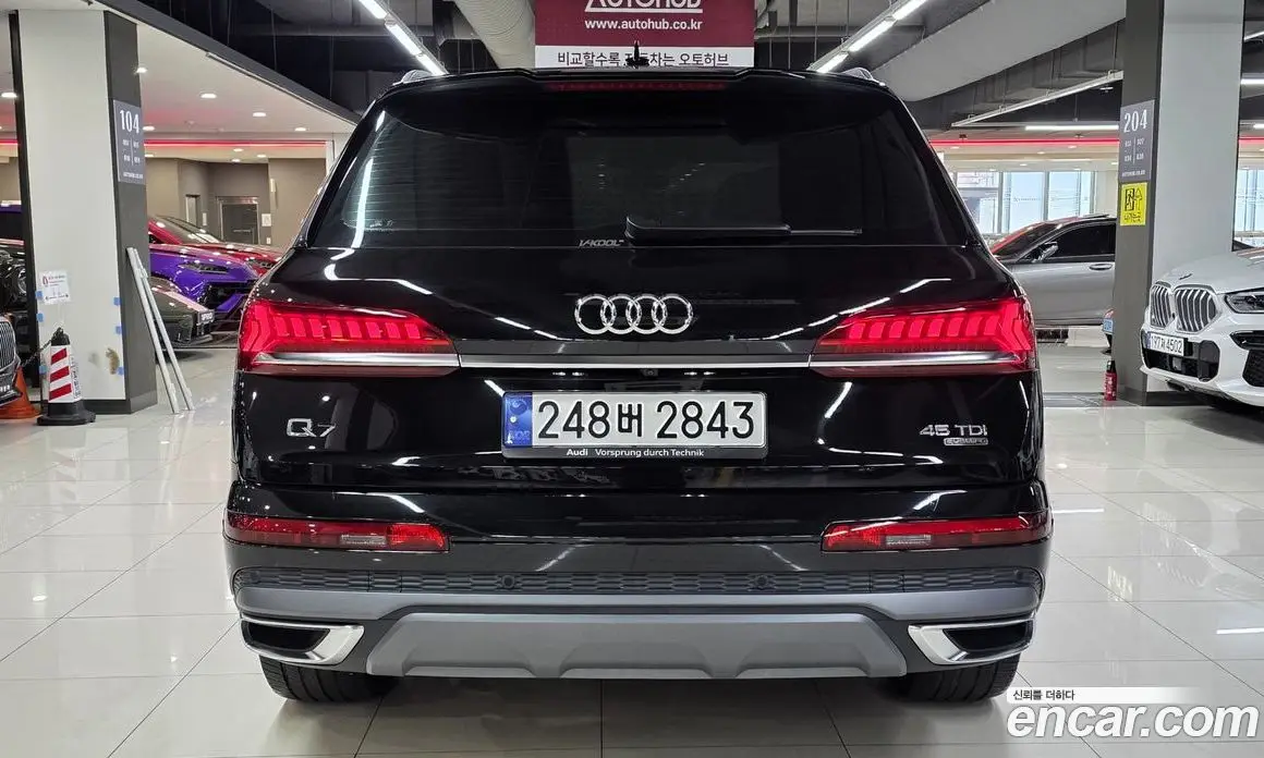 Audi Q7 2023 3.0 автомат (гидро), фото 7