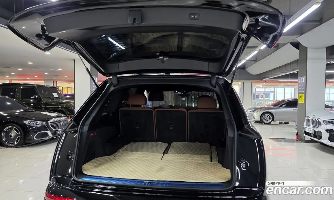 Audi Q7 2023 3.0 автомат (гидро), фото 9