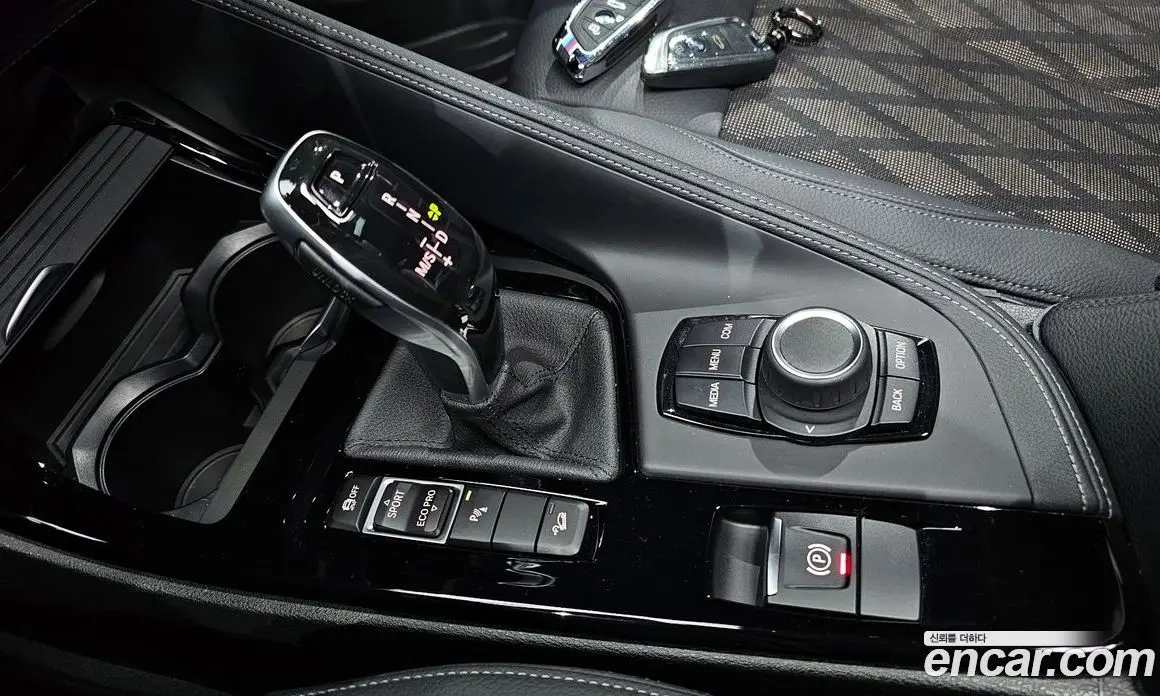 BMW X1 2021 2.0 автомат (гидро), фото 9