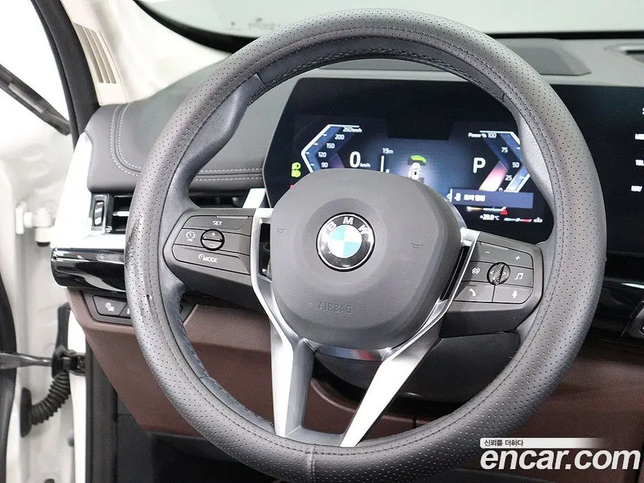 BMW X1 2024 2.0 автомат (гидро), фото 14