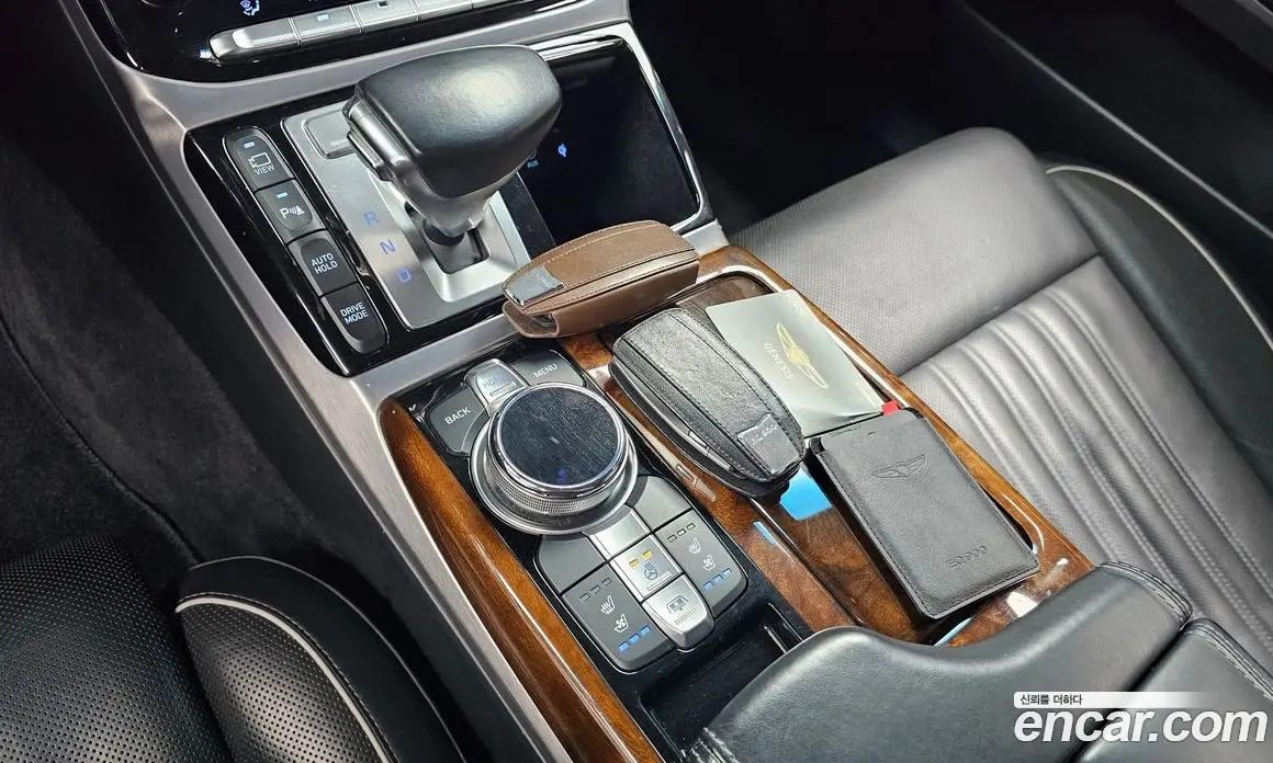 Genesis EQ900 2016 3.8 автомат (гидро), фото 9 Genesis EQ900 2016 3.8 автомат (гидро), фото 9