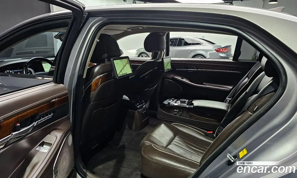 Genesis EQ900 2016 5.0 автомат (гидро), фото 12