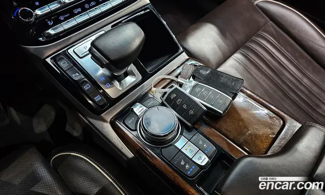Genesis EQ900 2016 5.0 автомат (гидро), миниатюра 9