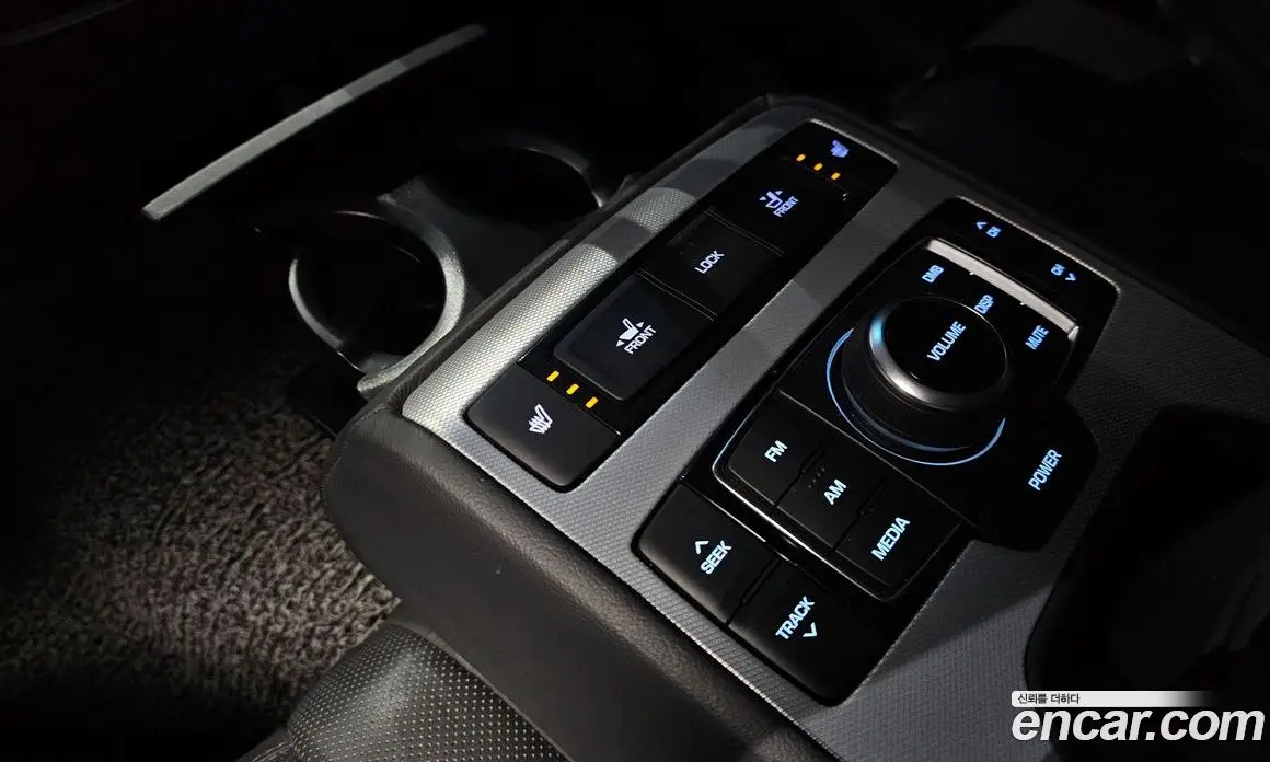 Genesis G80 2017 3.3 автомат (гидро), фото 18 Genesis G80 2017 3.3 автомат (гидро), фото 18