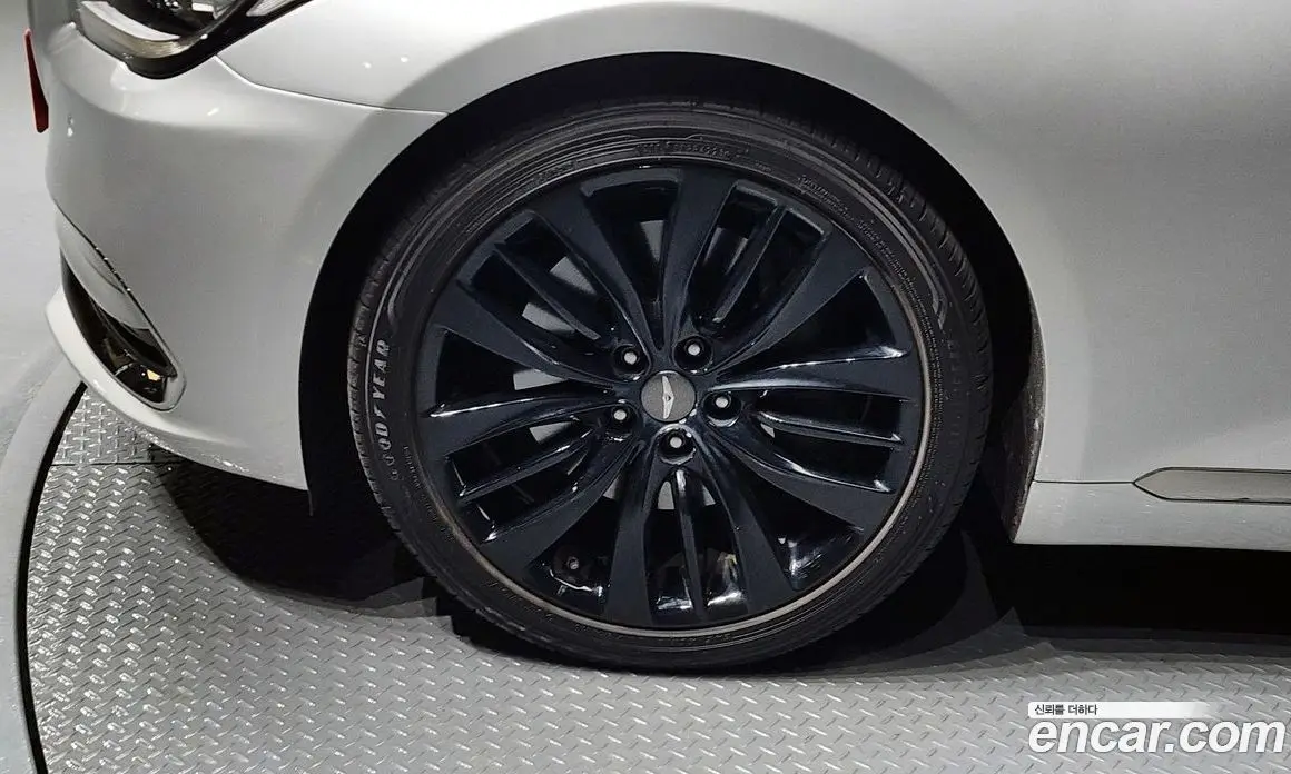 Genesis G80 2017 3.3 автомат (гидро), фото 5 Genesis G80 2017 3.3 автомат (гидро), фото 5