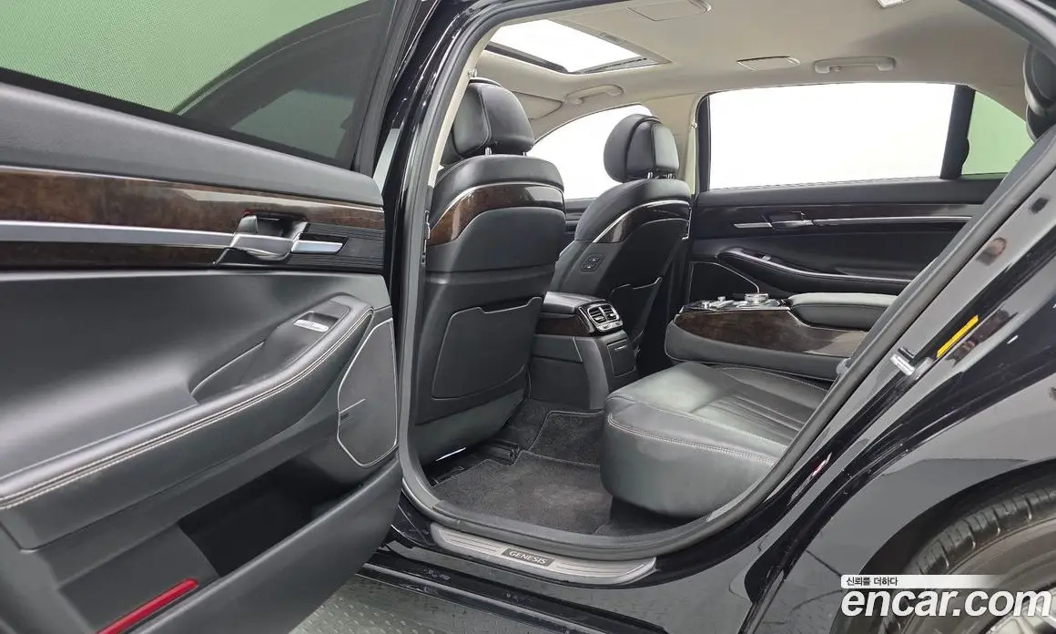 Genesis G90 2019 3.8 автомат (гидро), фото 18 Genesis G90 2019 3.8 автомат (гидро), фото 18